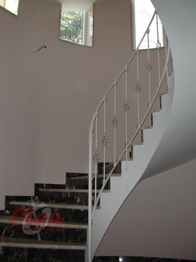 Staircases / S6-069