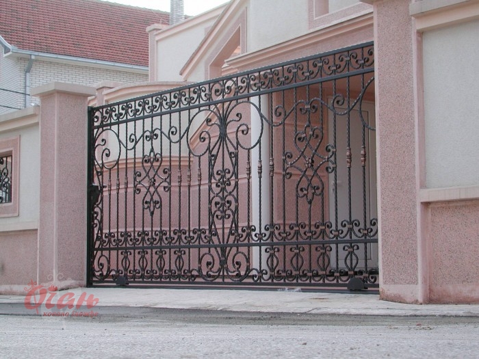 Products, Gates K2-069
