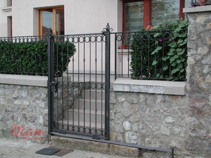 Products, Gates K6-072