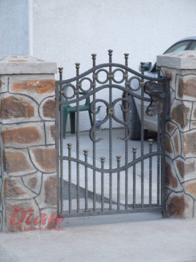 Products, Gates K6-085