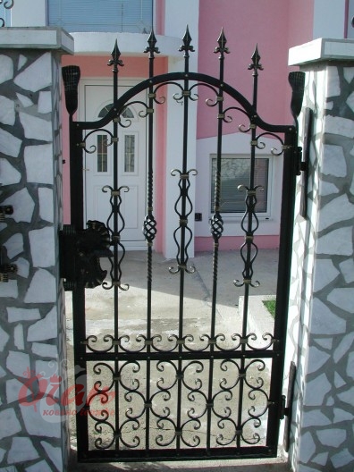 Products, Gates K6-011