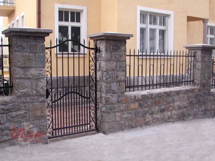 Products, Gates K7-035