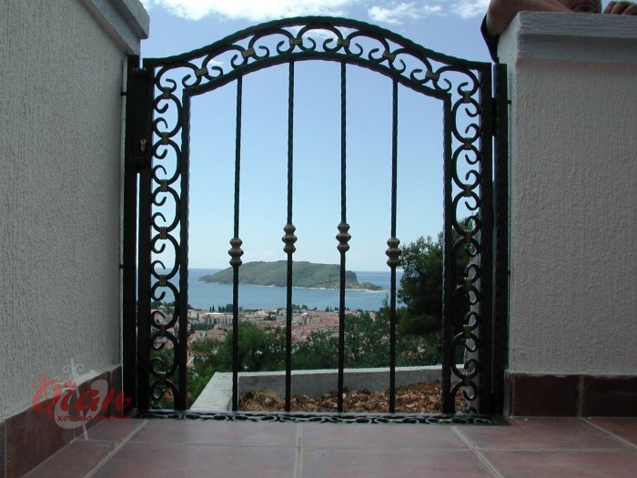 Products, Gates K7-101