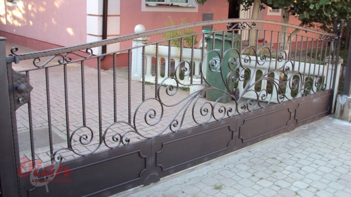 Products, Gates K8-018