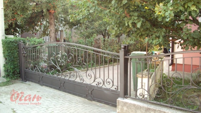 Products, Gates K8-018