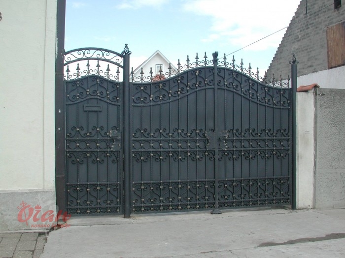 Products, Gates K8-042