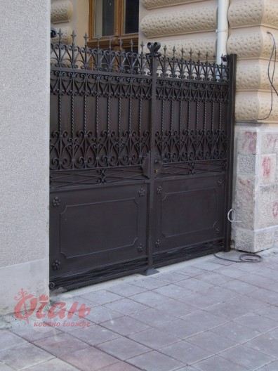 Products, Gates K8-082