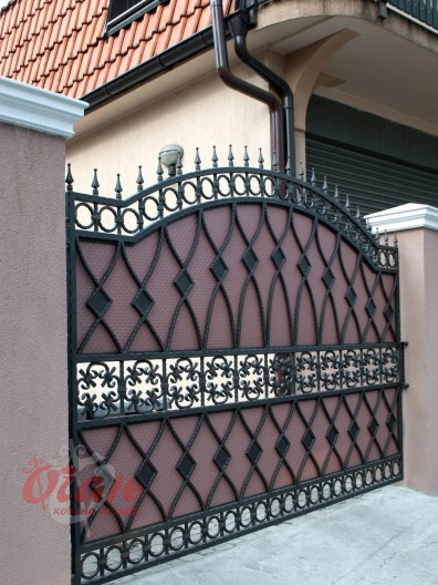 Products, Gates K8-011