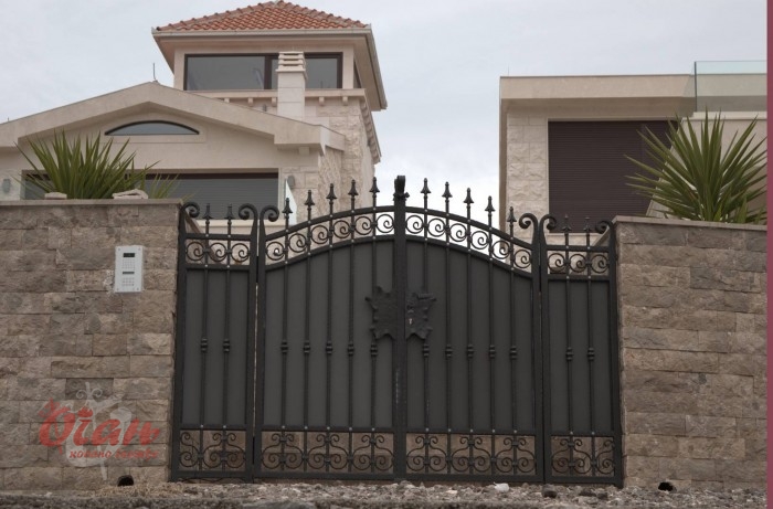 Products, Gates K8-015