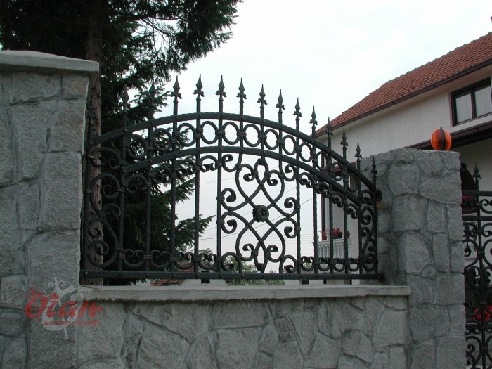 Fences / O2-033