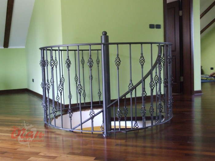 Staircases / S6-002