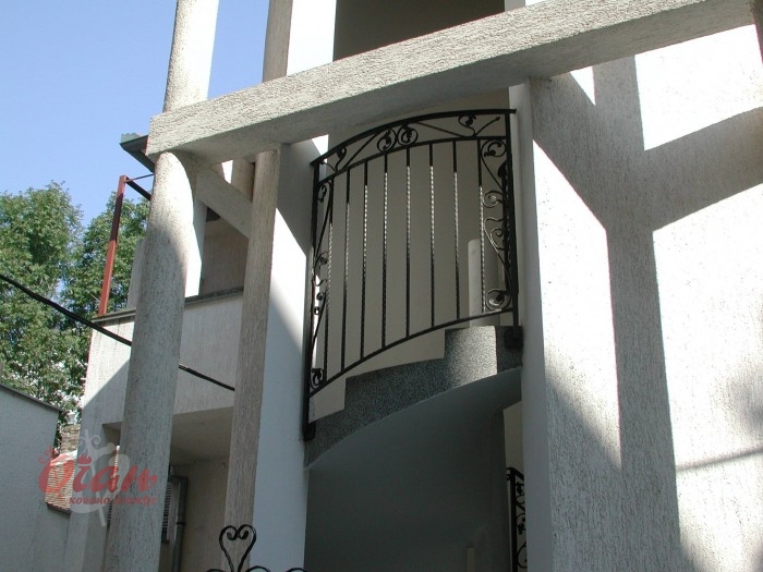 Staircases / S1-029